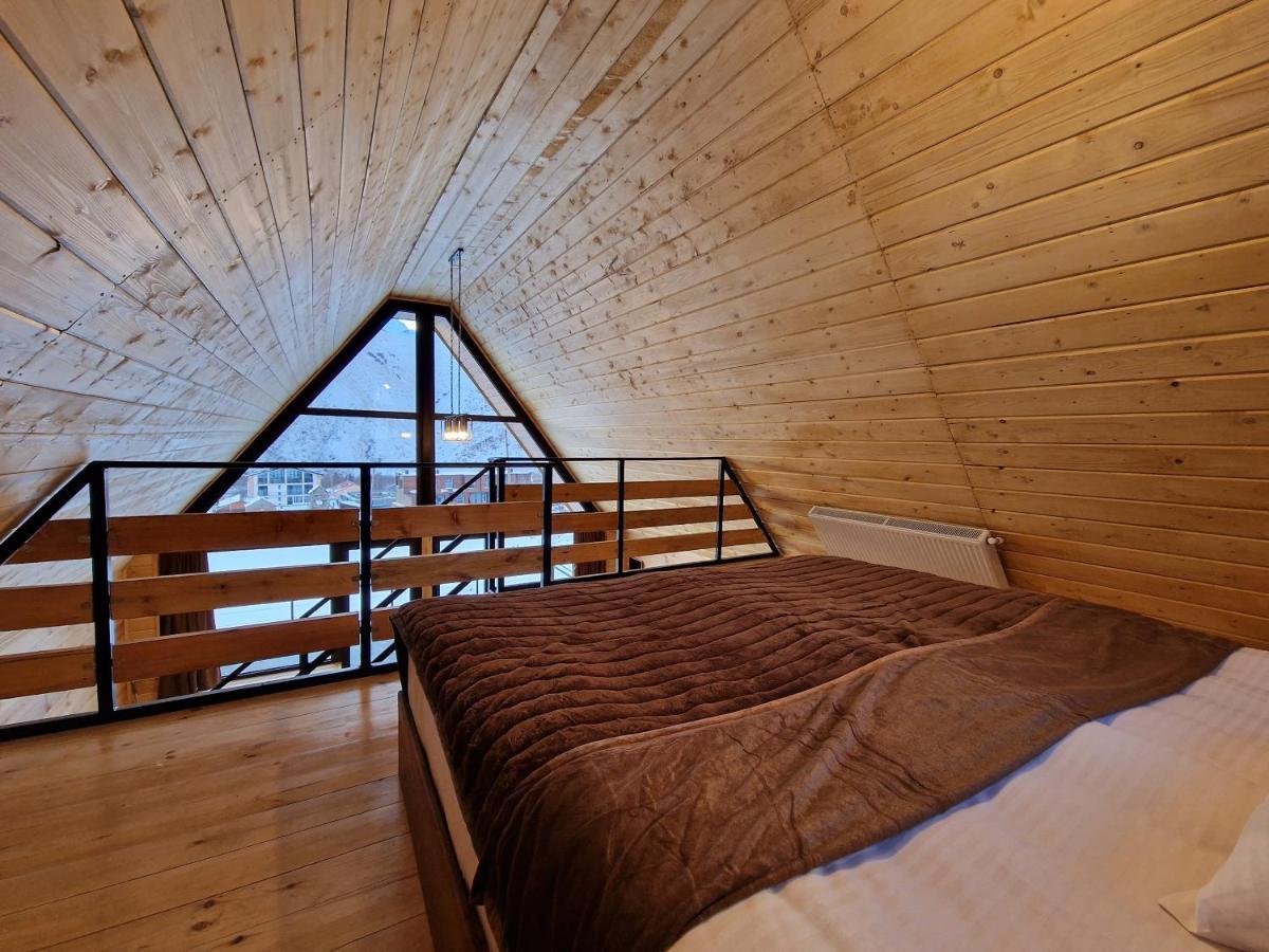 Kera Cottages Kazbegi Ruang foto