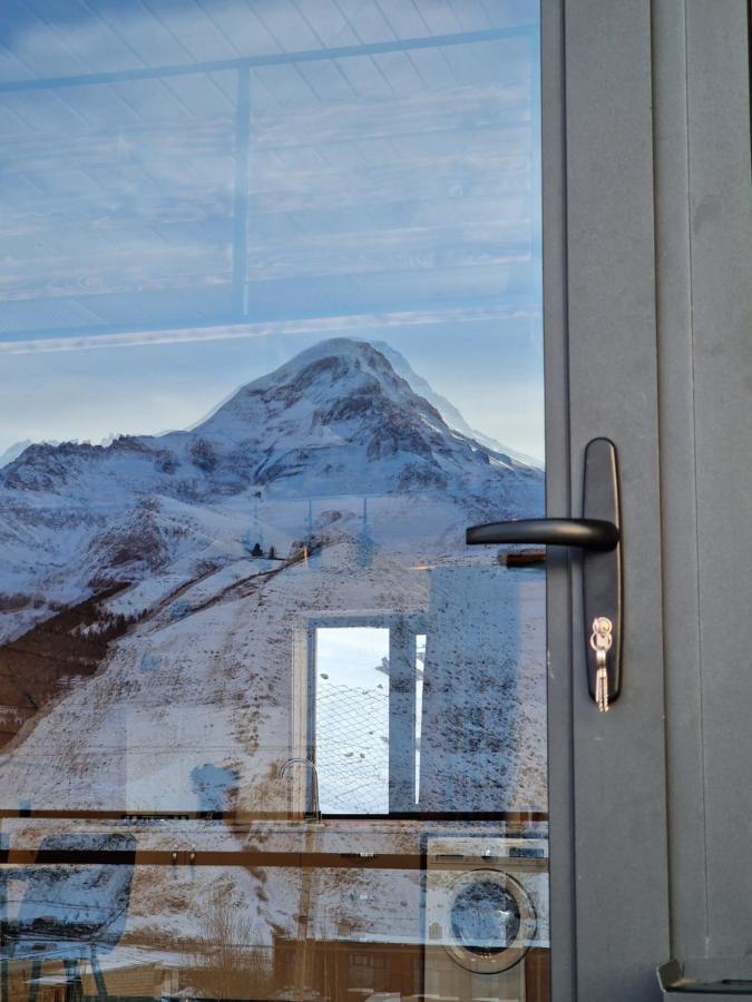 Kera Cottages Kazbegi Ruang foto
